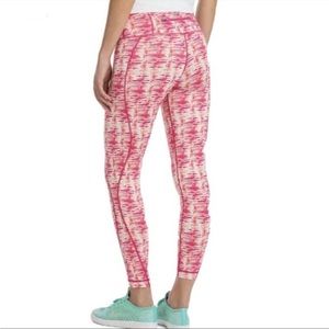 Vineyard vines fishbone pattern leggings